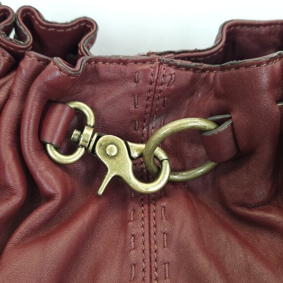 Adrienne Vittadini Hobo Bag Burgundy Leather Shoulder Slouchy Pocket Boho Y2K - Picture 7 of 14